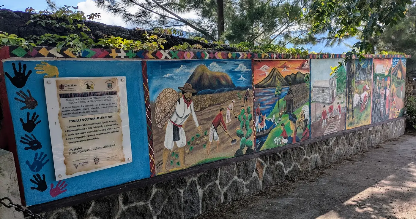 The hand-painted history wall in Cerro de Oro