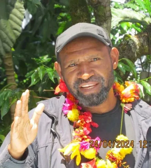 Philip Wayaki Bongi, Papua New Guinea Leader